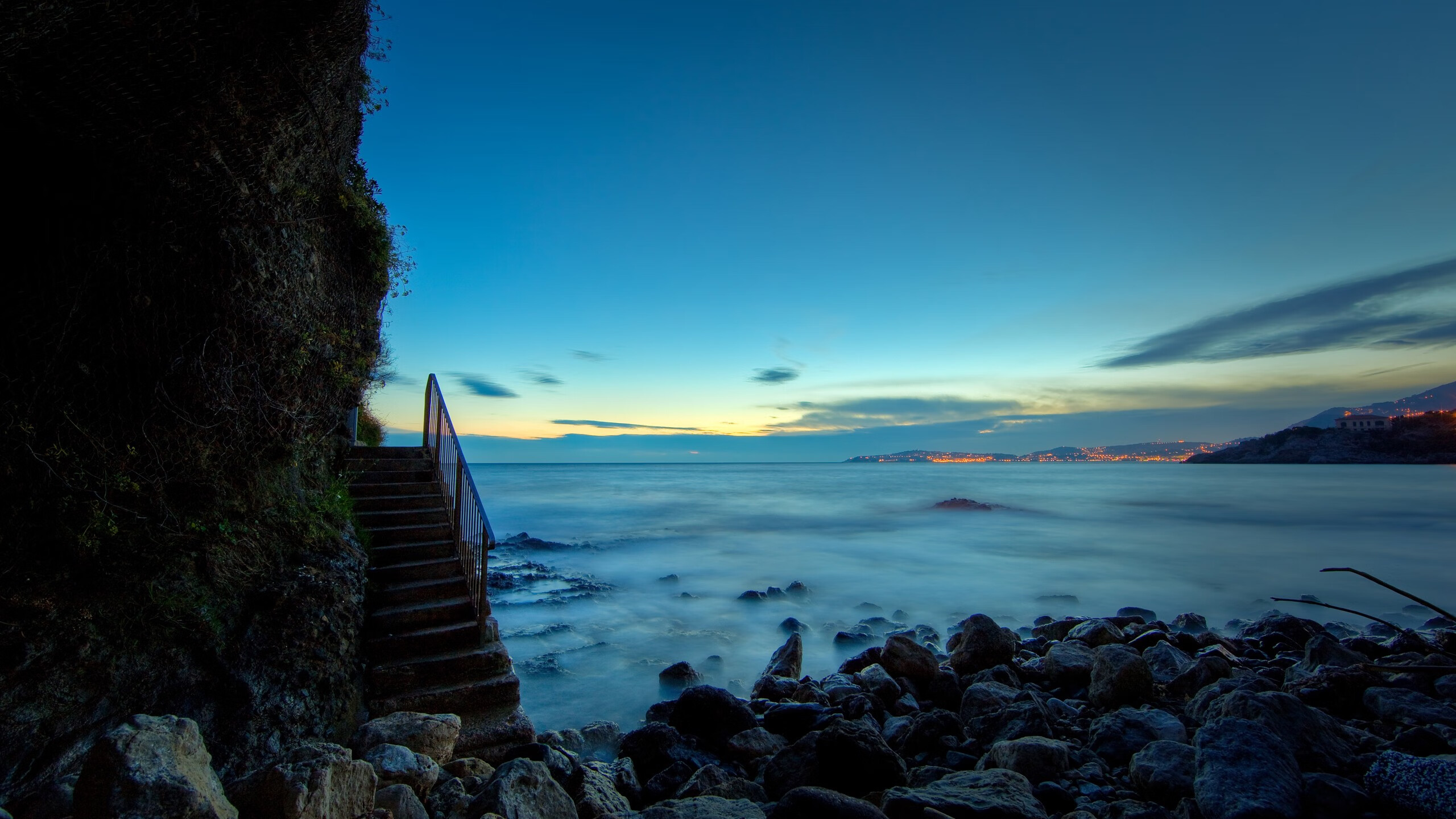 距离冠军只差一步:联赛倒数几支的追赶之路,联赛夺冠